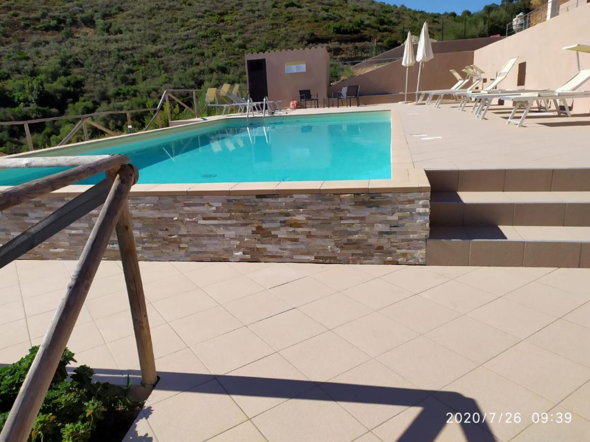 Azienda Agrituristica La Janna Di La Faj Budoni Luaran gambar