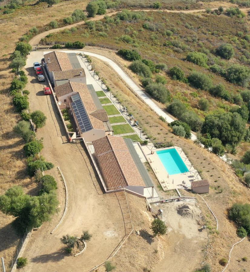 Azienda Agrituristica La Janna Di La Faj Budoni Luaran gambar