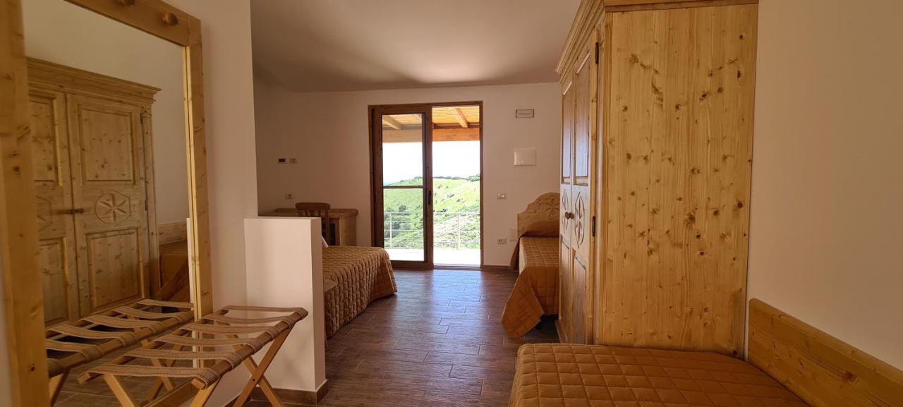 Azienda Agrituristica La Janna Di La Faj Budoni Luaran gambar