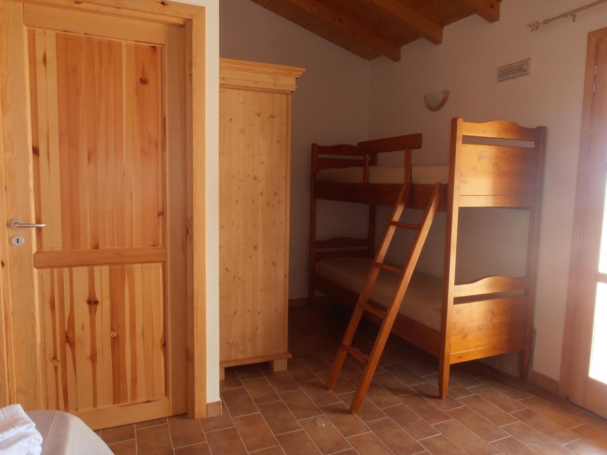 Azienda Agrituristica La Janna Di La Faj Budoni Luaran gambar