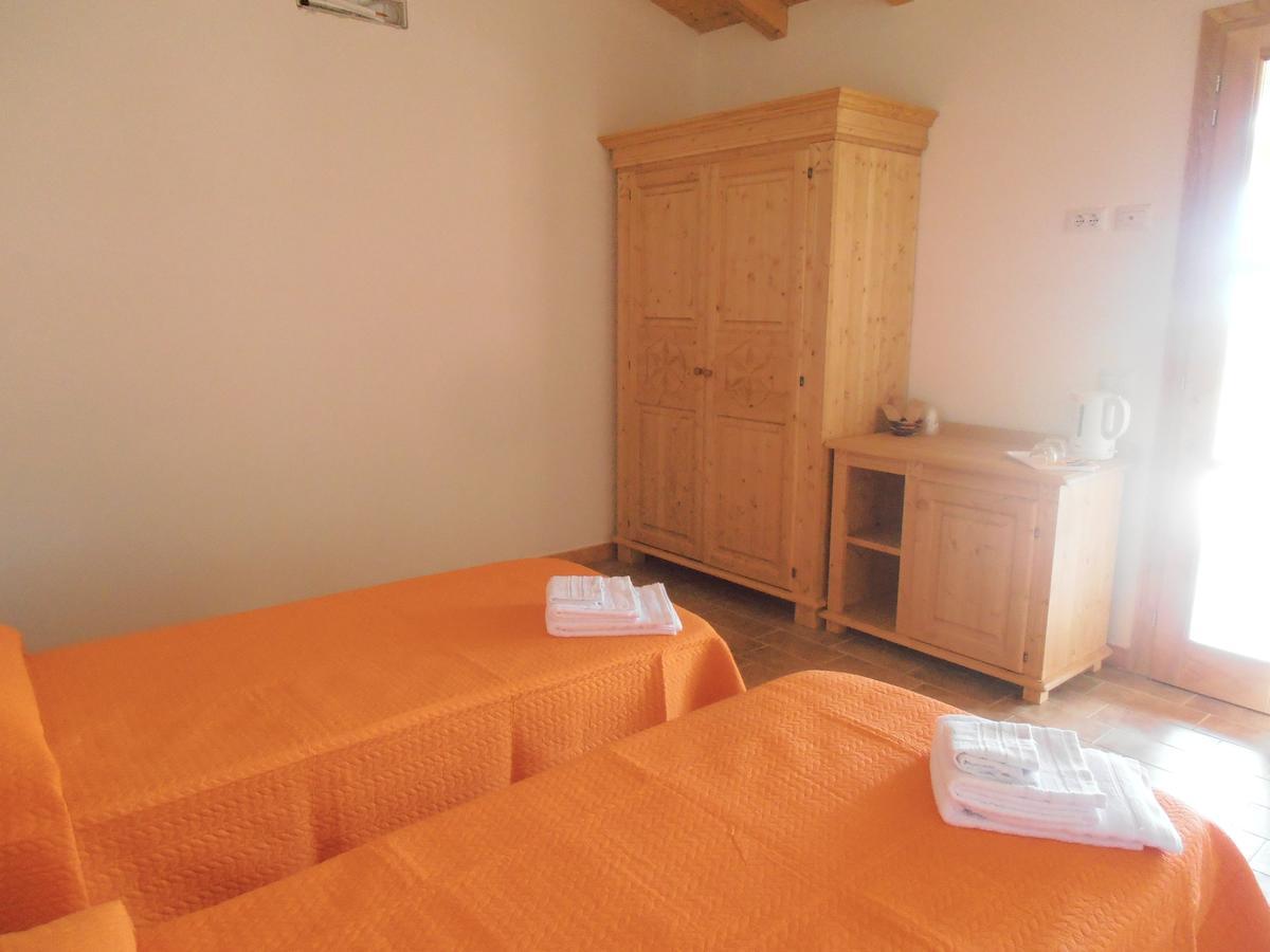 Azienda Agrituristica La Janna Di La Faj Budoni Luaran gambar