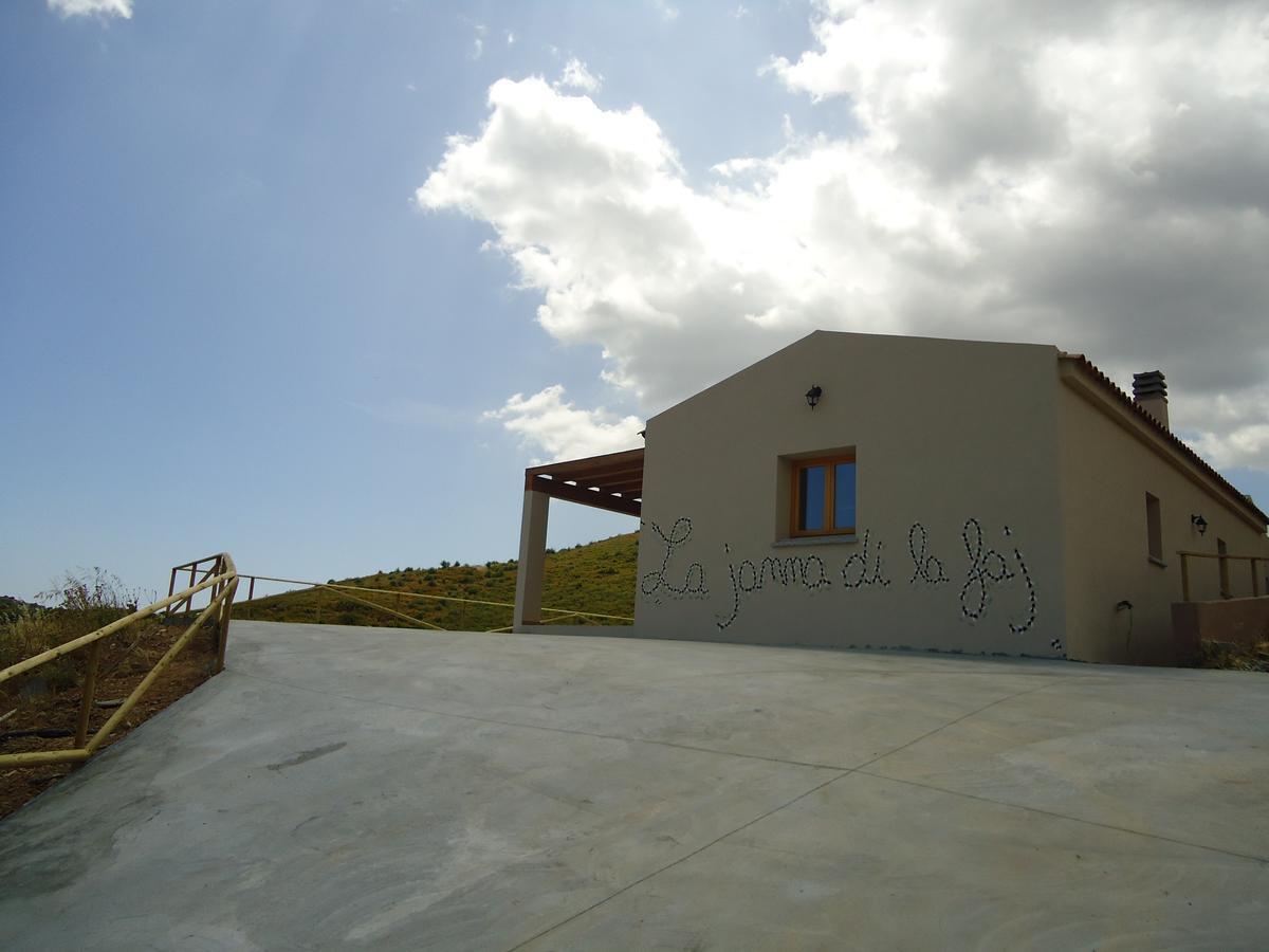Azienda Agrituristica La Janna Di La Faj Budoni Luaran gambar