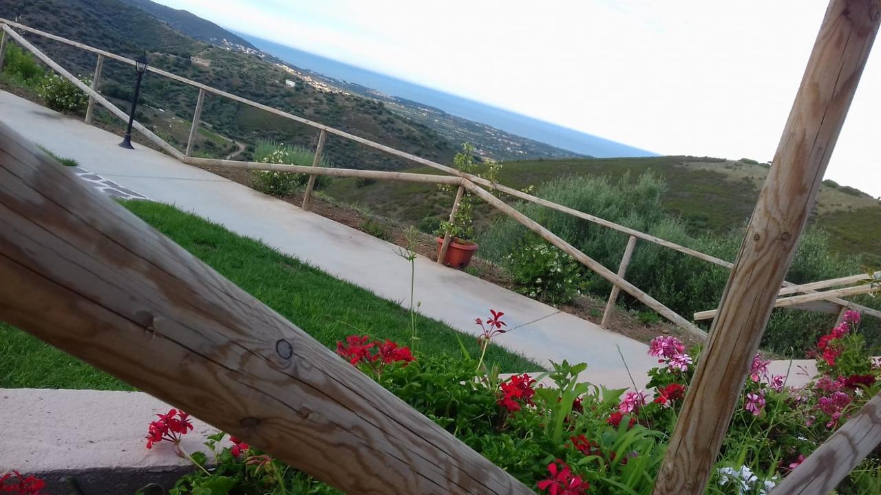 Azienda Agrituristica La Janna Di La Faj Budoni Luaran gambar