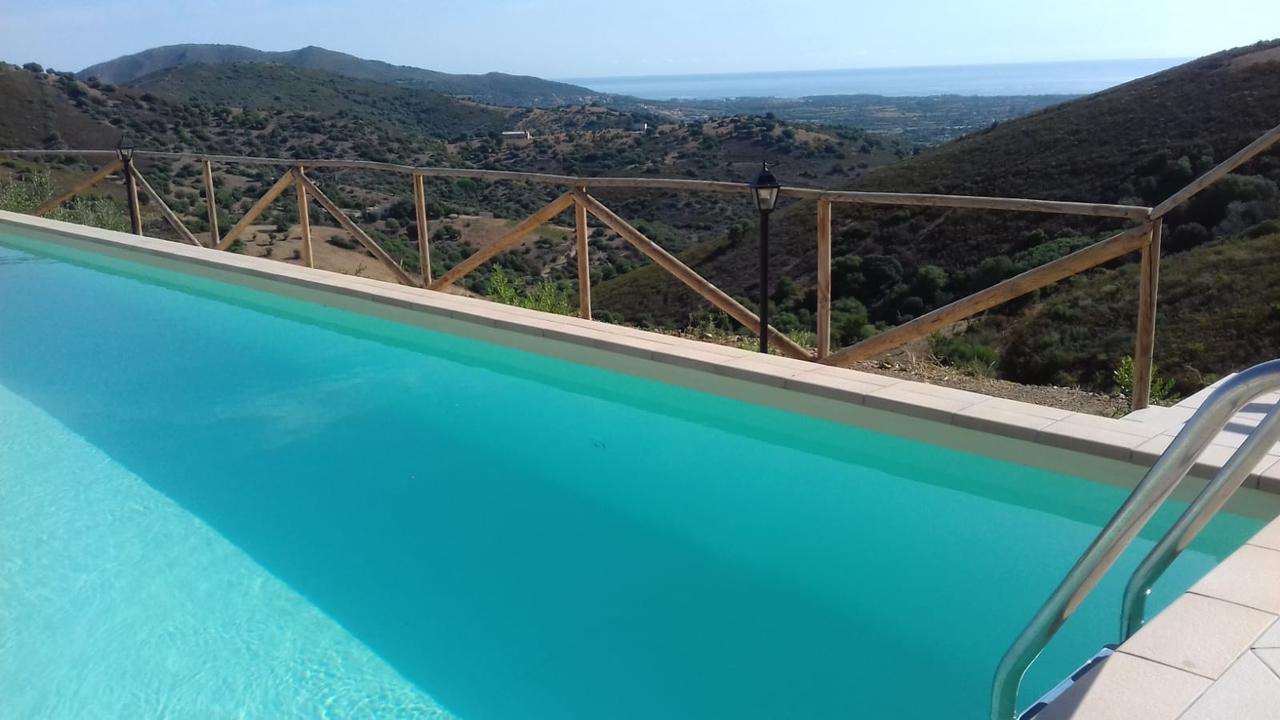 Azienda Agrituristica La Janna Di La Faj Budoni Luaran gambar